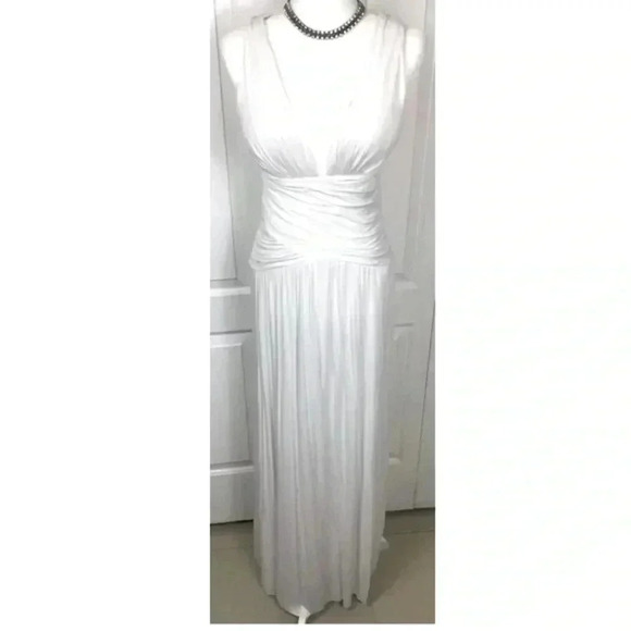 Rubber Ducky SZ M White Deep Plunge Dress